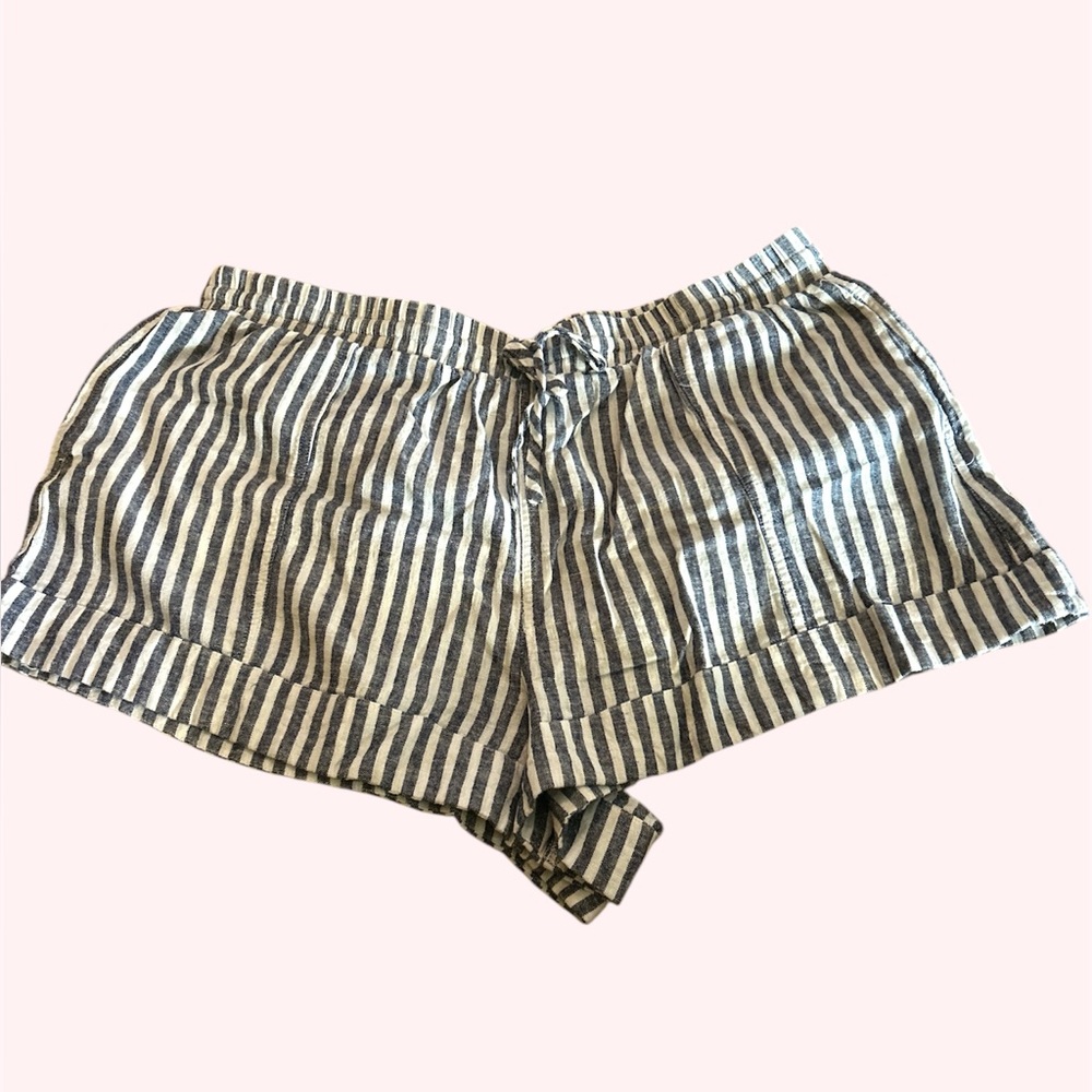 🍪 Universal Thread Women's Striped Linen blend Shorts Navy Blue and White XXL